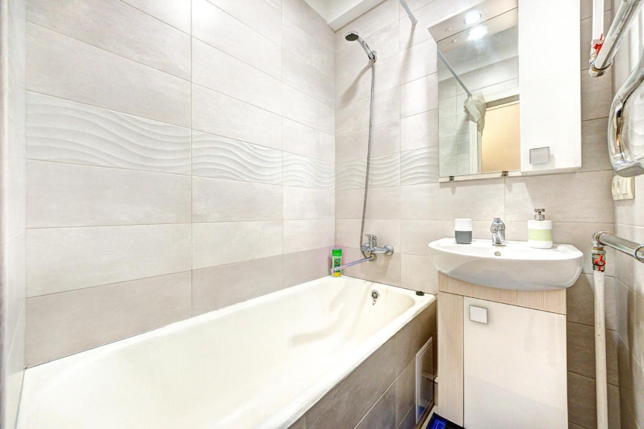 Apartments Near Ocean Plaza Druzhby Narodov Boulevard 8A Kiev Extérieur photo